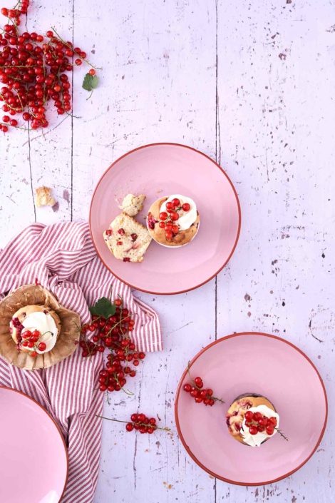 Wei E Schokoladen Schmand Muffin Mit Roten Johannisbeeren Patrick Rosenthal