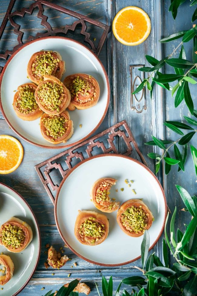 Hefeschnecken kombiniert mit Baklava